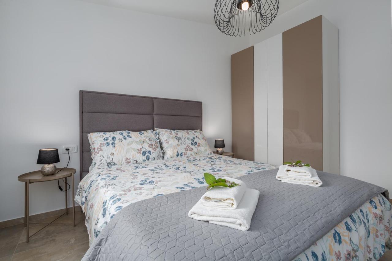 Apartments Zomzi 포레치 외부 사진